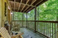Mystic Mountain - Great Location! Close to All the Action! 2 Bedroom Cabin by RedAwning