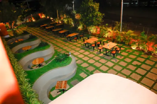 Hotel Parth Residency