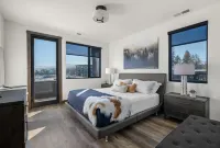 New High-End 2282 sf Condo Slps 10Pvt Hot Tub Walk 2Town Mtn Views 30 Min to Gnp