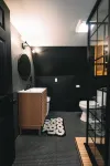 Arrow Haus with Hot Tub