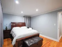 Modern 2-floor, 3-bedroom apartment 20 minutes from Manhattan. Hotels in West New York