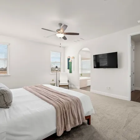 Brand New, Pool, Game Room, BBQ, 2 King Suites!