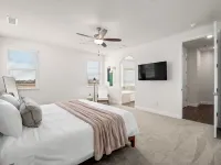 Brand New, Pool, Game Room, BBQ, 2 King Suites!