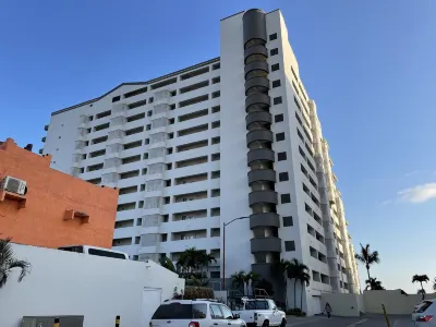 A Pie de Playa Con Hermosa Vista by G P S Rentas Hotels in 