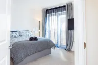 Bayview Apartments Hotels in Netley