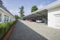 Seven Park Hotel Lake Como - Adults Only - parking