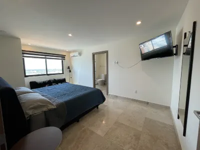 Central 102 Apartments Hotels in 