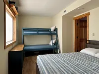 Stunning River-Side Cottage with Fire Pit!