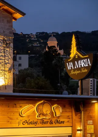 Via Maria Boutique Suites Отели в г. Хайфа