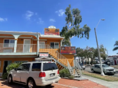 Economy Inn Hotels in Compton