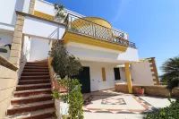Casa la Perla in Castro Sea View