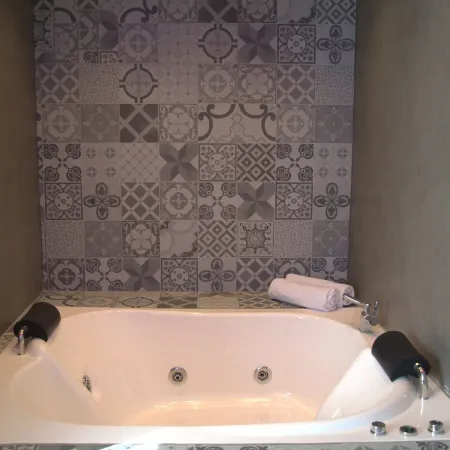 Izza Hotel