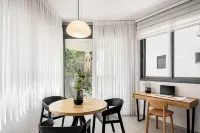Mate George - by Homy - Apartments