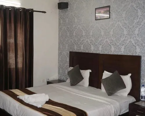 hotel ashi Hotels in Satna