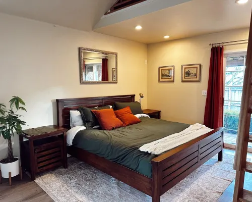 Charming studio in brilliant Philomath with AC, WiFi Hotels in Benton County