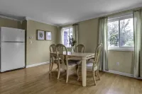 Tasteful loft, work-friendly Hotels in Tonawanda