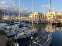 Quai honor sea view T2 4 pers redone nine port bormes swimming pool parking