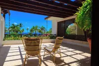 Beach Villa specializing in weddings, milestone & corporate events. Hoteles en 