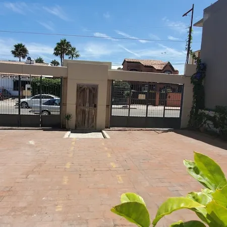 Modern 2 bedroom apartment by the bullring