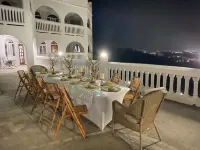 Island Castle Rentals - Saltwater Pool & Hot Tub- Lovely 3 Bedrooms Hotels in Northwest