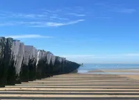 Luxurious Stately Villa with 3 Bathrooms, 1km from the Beach Hotels in Koudekerke