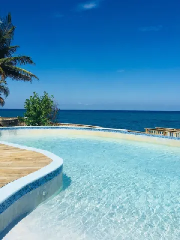 Ocean Front Luxury 2/2 in Whispering Seas โรงแรมใน