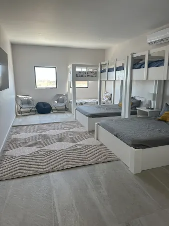 Laguna Shore Thing,  modern beach house w/ private pool, resort, sleeps 20 Отели в г. Rocky Point