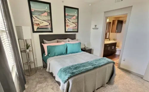 Luxury 1 bedroom Apartment with pool