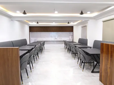 Hotel Vista Airport Zone