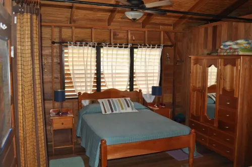 Beachfront Blue Moon Cabana  -Gold Standard Approved- Hotels in Hopkins