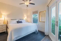 Cheeks on the Beach - 30% Discount for Fall Stays!