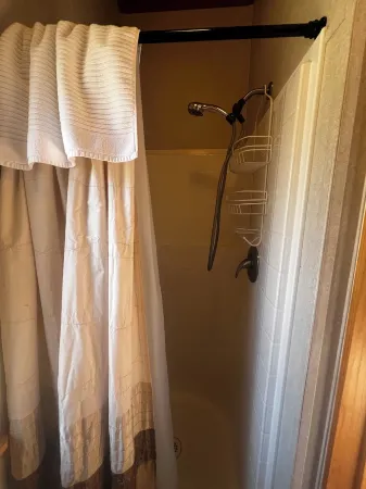 Oak Grove Getaway: Unique & Secluded Cabin with Breathtaking  Views, Wifi Отели рядом с достопримечательностью «Генерал Шерман»