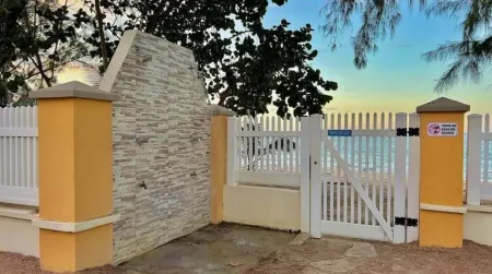 Malibu Beach Penthouse Steps to Beach & Pool