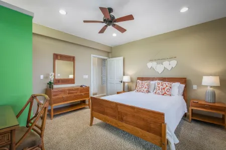 Luxury 3 Bed 2 bath apart Coffee Farm