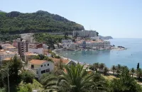 Panoramic view apartment  in Rafailovici. 200 m from sandy beaches.