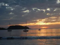 Jazmin Del Sol - Just Steps Away to the Beautiful Potrero Beach