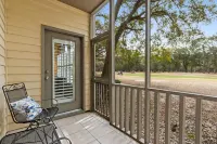Pet-Friendly 3 bedroom/3 bath townhouse at Sunset Beach, NC