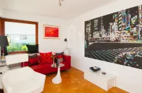 Exclusive apartment with fitness room - close to Lake Constance and nature
