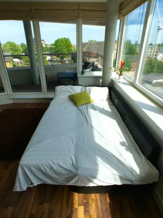 Luxury 2 Bed Penthouse Apartment near station