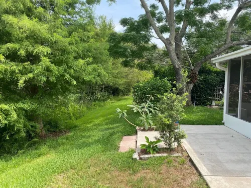 Beautiful Villa! On Wildlife Area, Natural Privacy! Close to Everything. Welcome