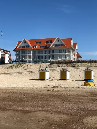 Beautiful penthouse with spectacular sea view and swimming pool Отели в г. Cadzand