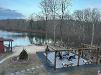 Lakefront house in the Pocono Stroudsburg Bushkill Hotels in Middle Smithfield Township