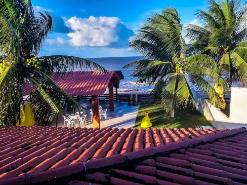 Beach house by the sea, with pool and WI FI in Praia Azul - Pitimbu/PB