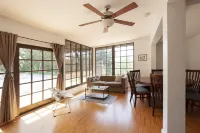 30% OFF! Malibu Serene Cottage w/King Bed • Beach View • BBQ