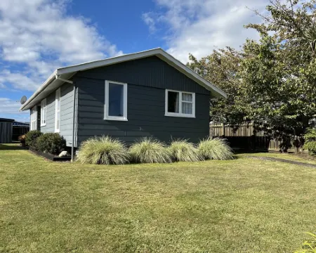 Take time out in Turangi - family friendly 圖朗伊酒店