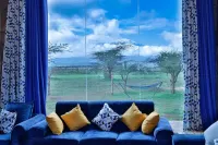 Amboseli Glass house