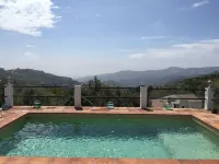 Idyllic country house with pool and fantastic sea view Hotels in Frigiliana