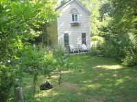 Charming, river front compound Hotels in Litchfield