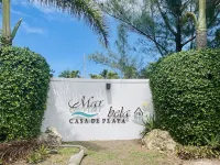 Beach Apartment /Private beach entrance/Pool Hotels near Wave Riding Vehicles (WRV) PR
