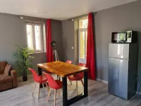 Spacious apartment in the heart of Saint-Nectaire Hotels in Saint-Nectaire